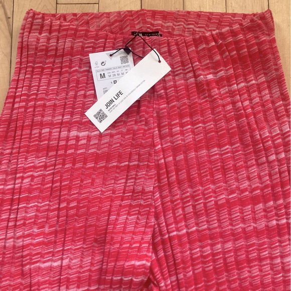 BNWT ZARA Ribbed High Rise Flare Pant, stretch, pull-on - Picture 3 of 7
